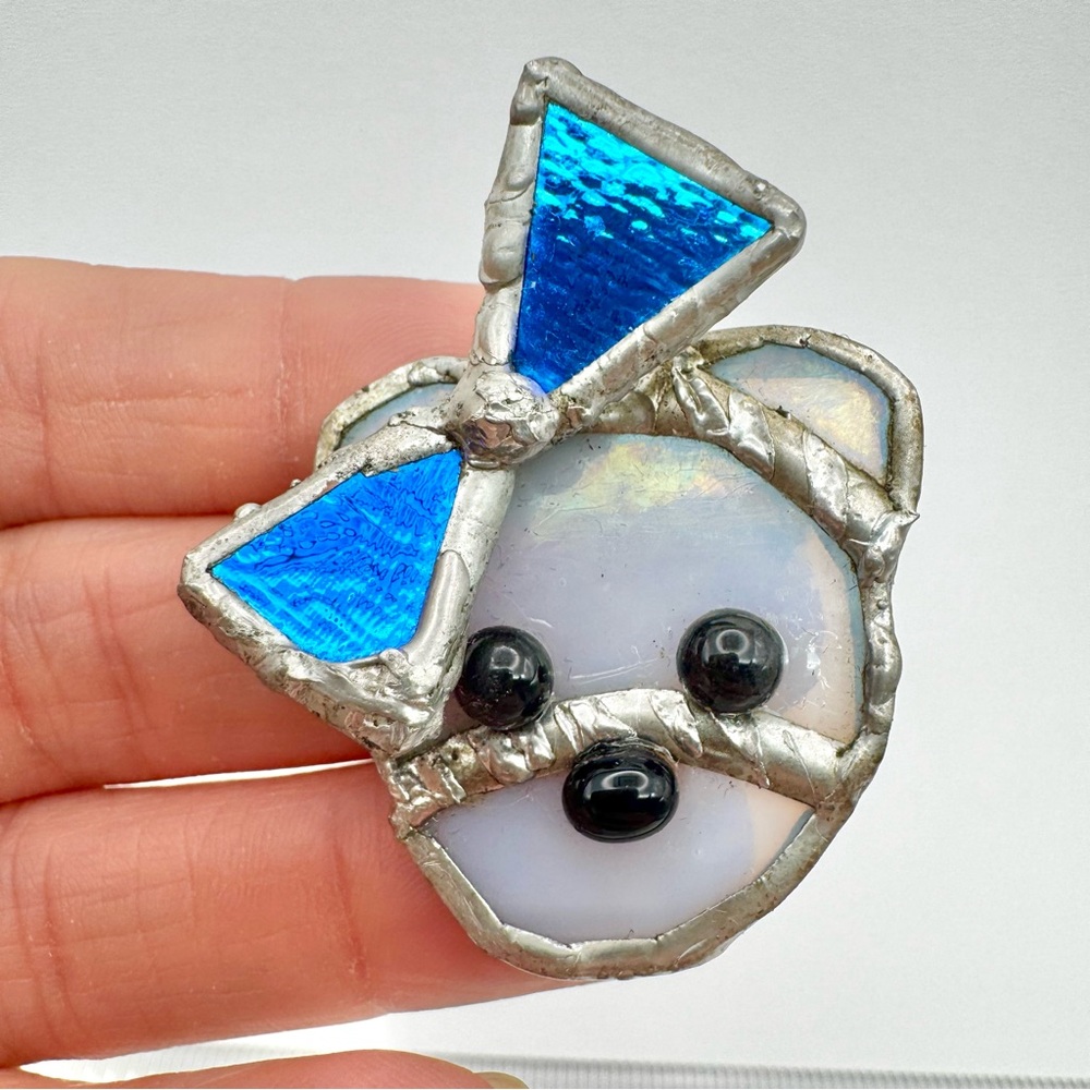 🟢 5/$20 Stained Glass Art Bear Brooch Pin Iridescent Blue Bow Polar White Winter